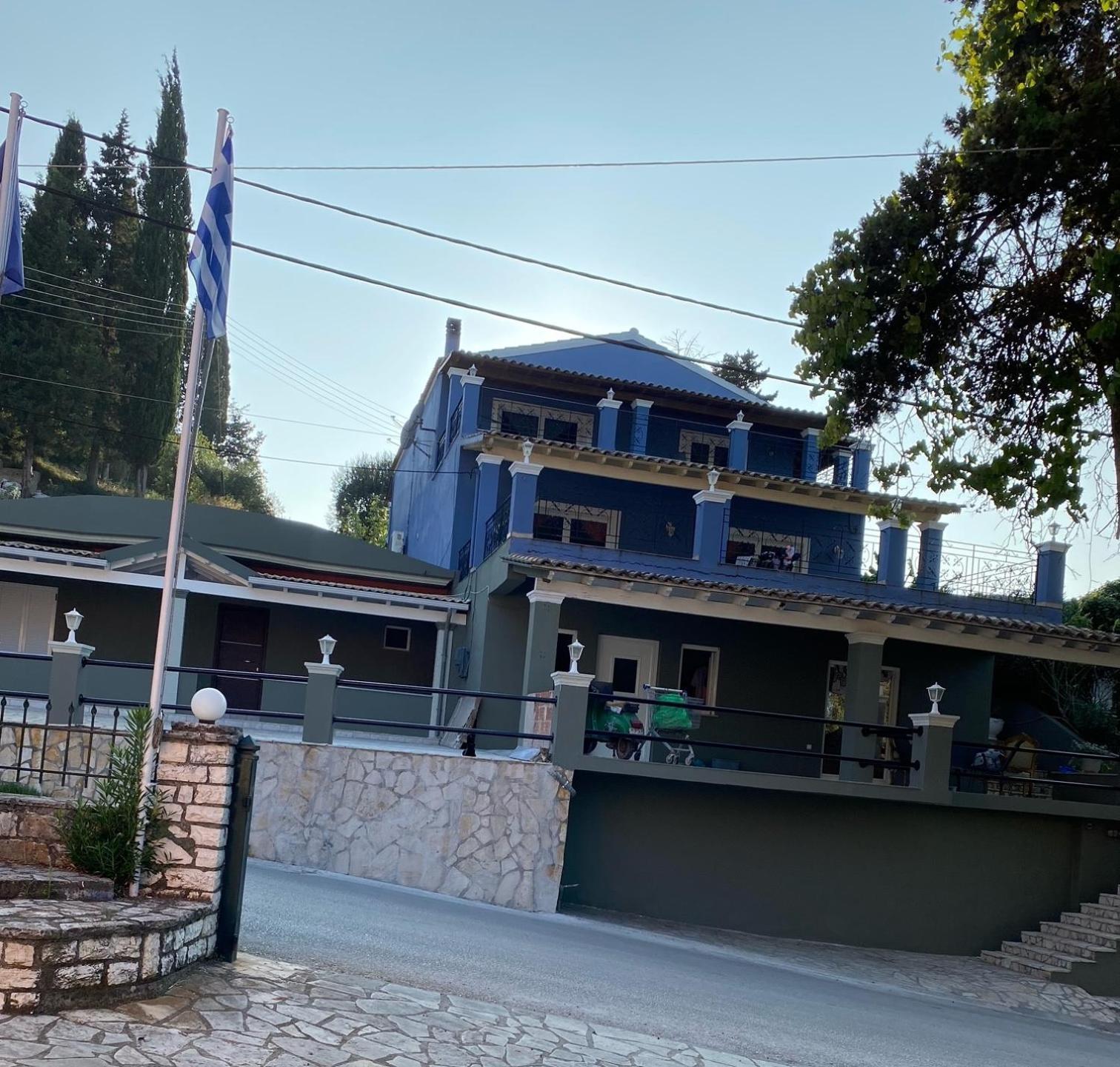 Traditional Fishing Village Apartments Букари Екстериор снимка